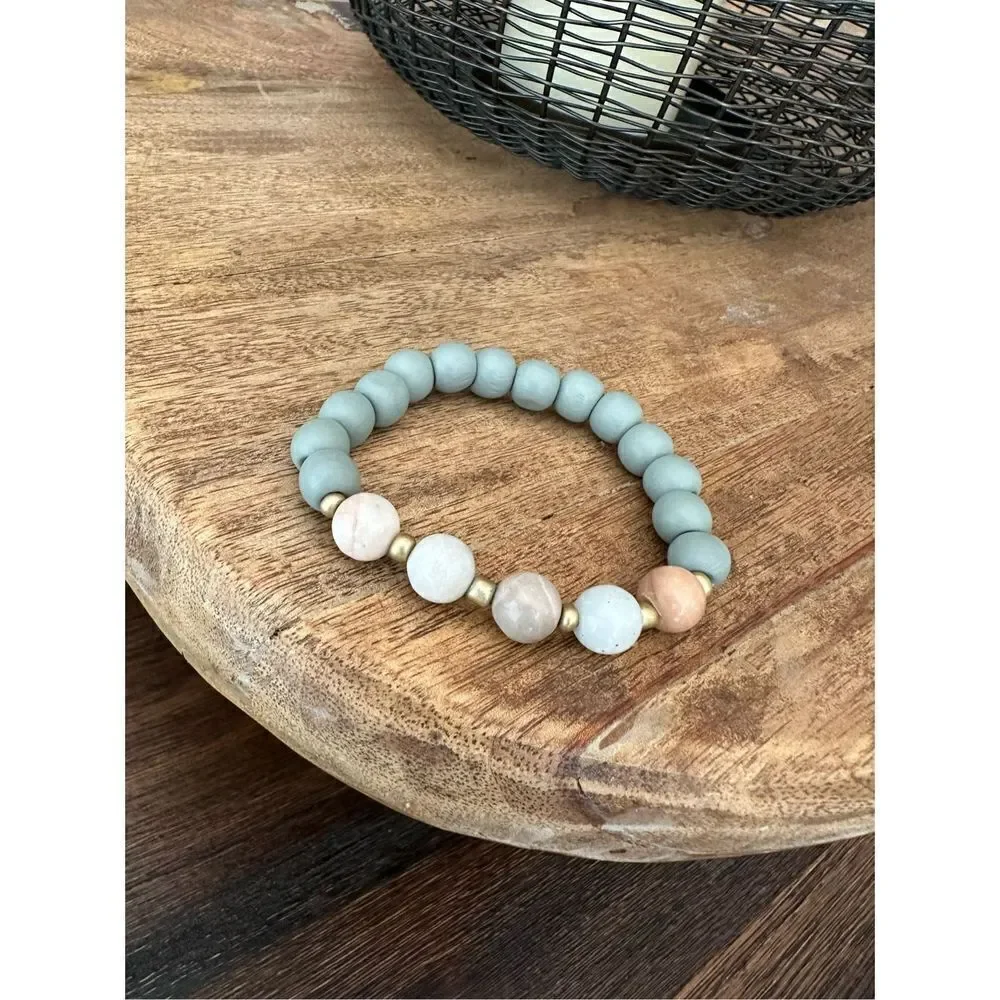 Matte bead necklace snd bracelet set